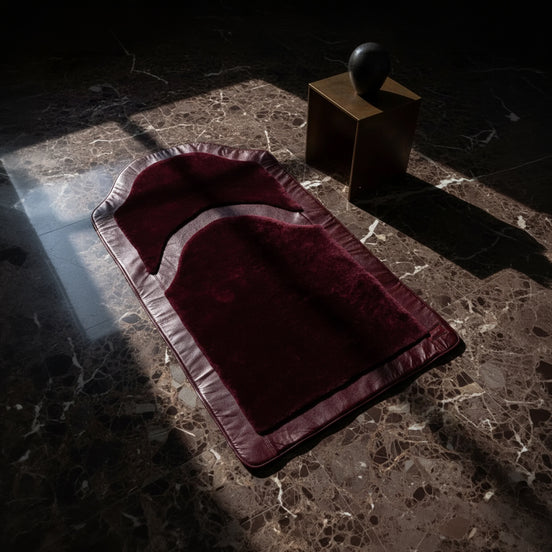 Miras Quasar Yay Mürdüm Desenli Namaz Seccadesi